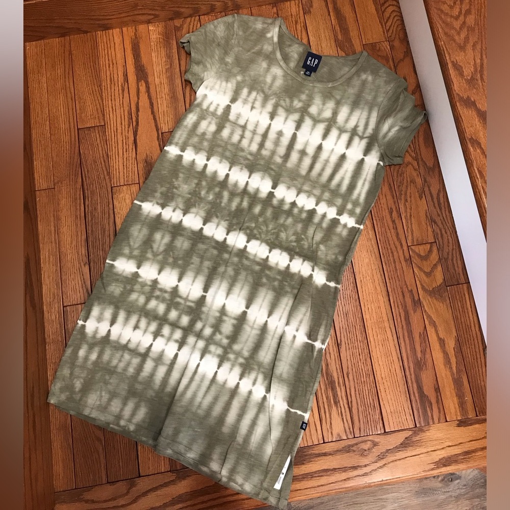GAP Olive Tie-Dye T-shirt Dress